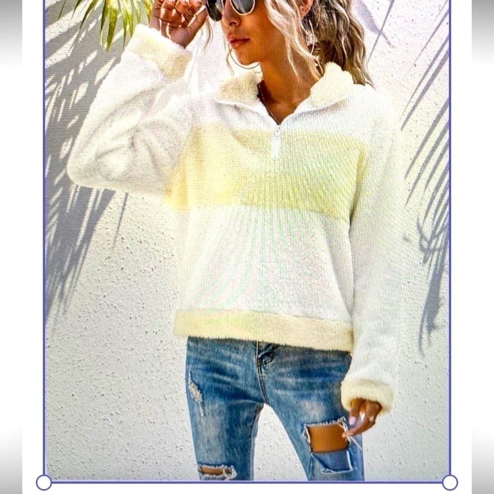 White and yellow striped teddy Sweatshirt XL